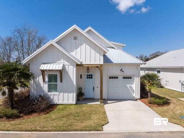 101 Cotswold Court, Unit 101, Fairhope, AL 36532
