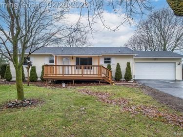 10484 Wake Robin Drive, Mundy Twp, MI 48439