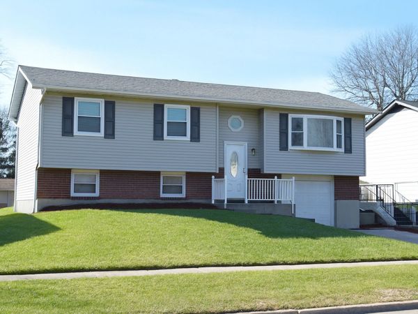 7040 Meadowbrook Lane, Hanover Park, IL 60133