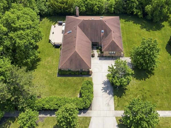 1625 Marcie Court, Deerfield, IL 60015