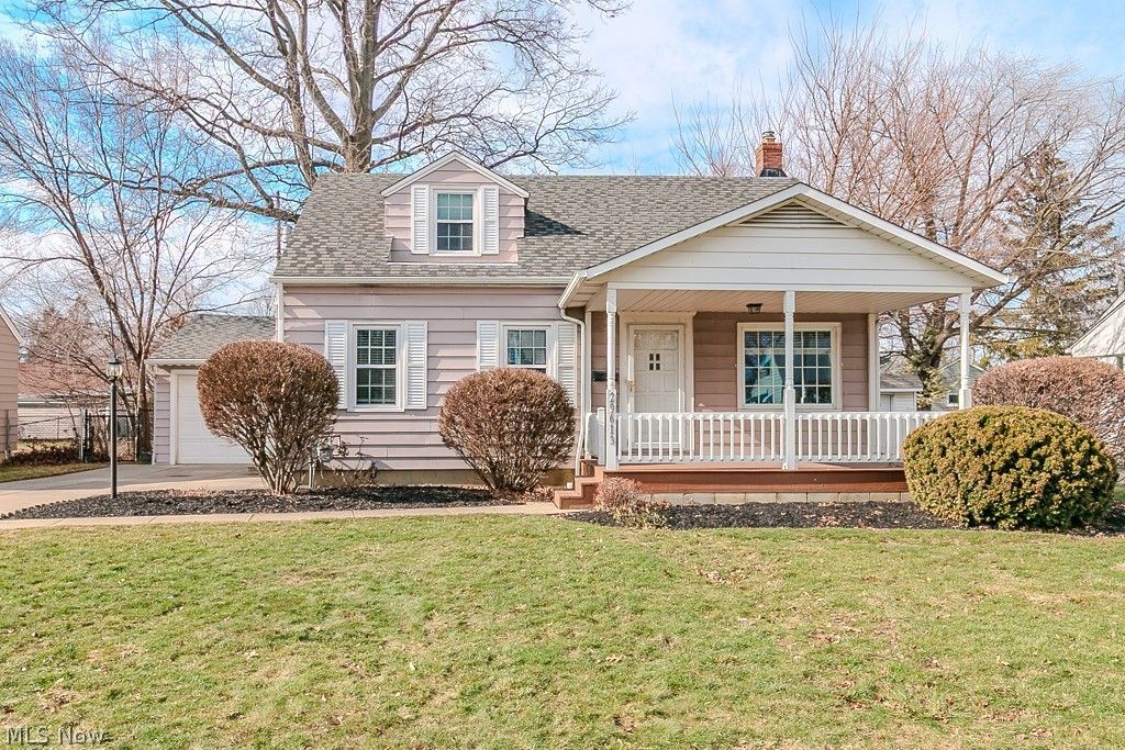 29613 Sylvan Drive, Willowick, OH 44095 Main Photo