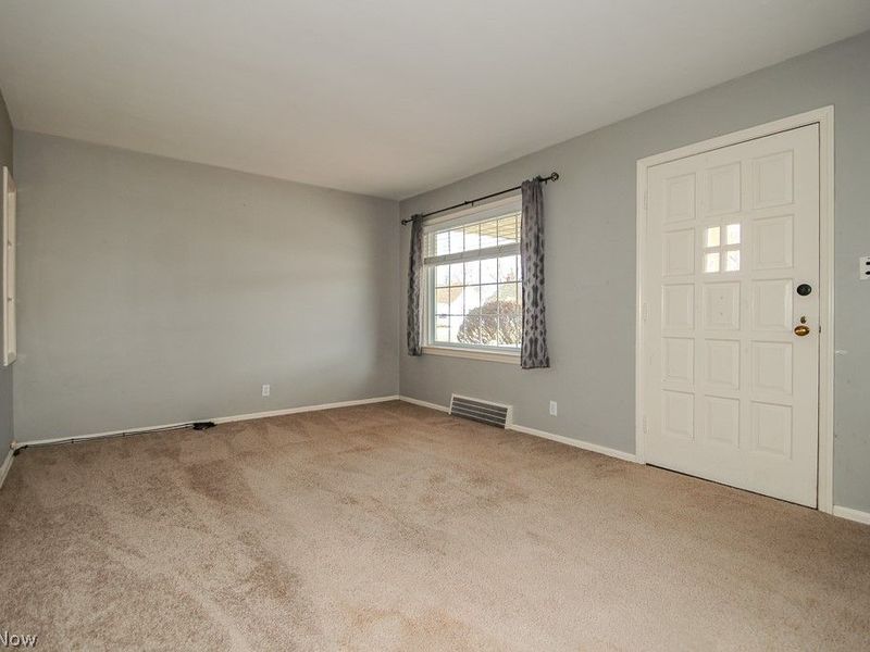 29613 Sylvan Drive, Willowick, OH 44095 Photo 24