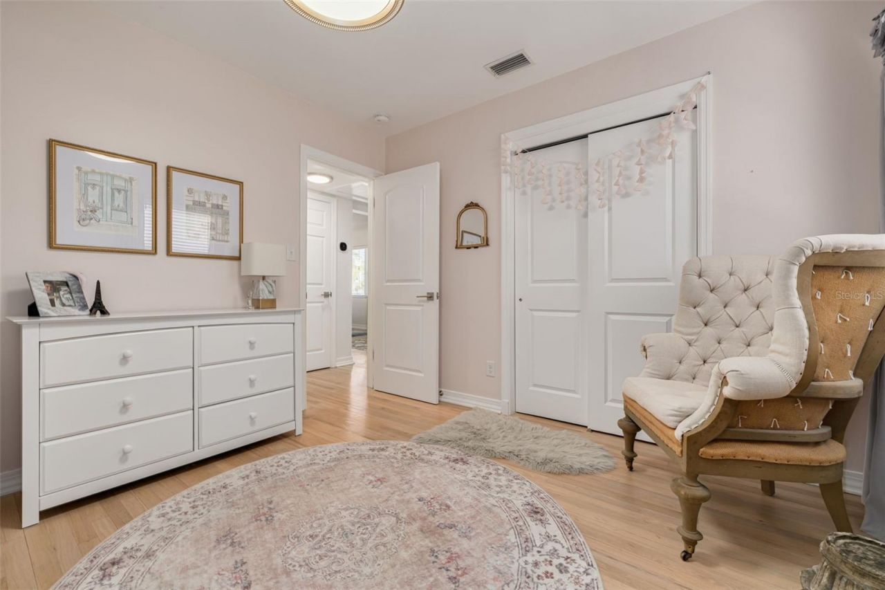 240 24th Avenue N, Saint Petersburg, FL 33704 Photo