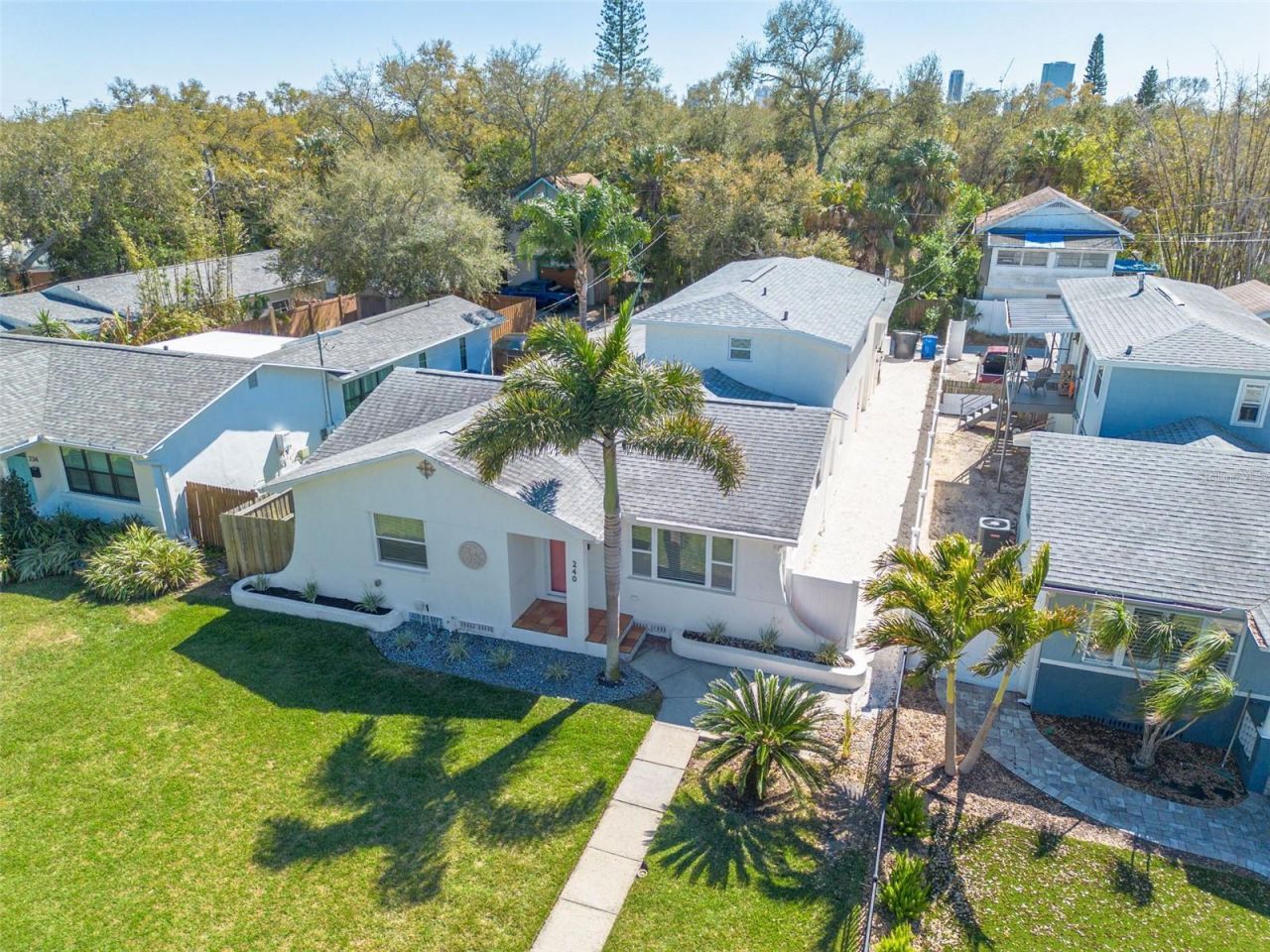 240 24th Avenue N, Saint Petersburg, FL 33704 Photo