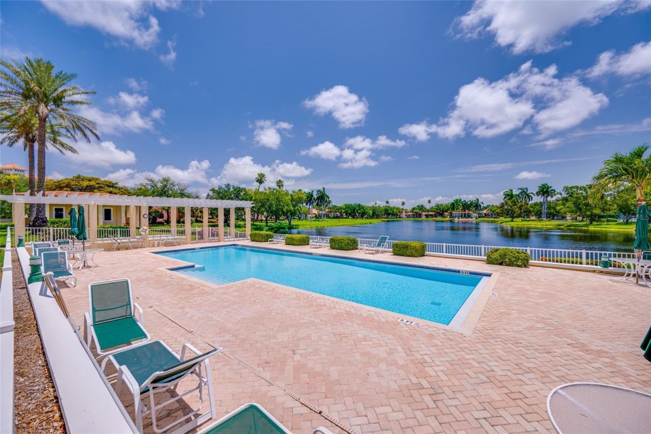 4750 Dolphin Cay Lane S, Unit 509, Saint Petersburg, FL 33711 Photo