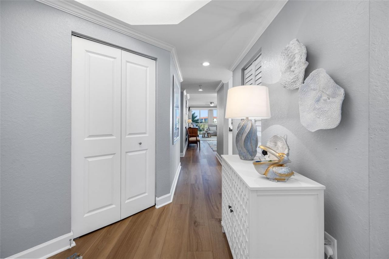 4750 Dolphin Cay Lane S, Unit 509, Saint Petersburg, FL 33711 Photo