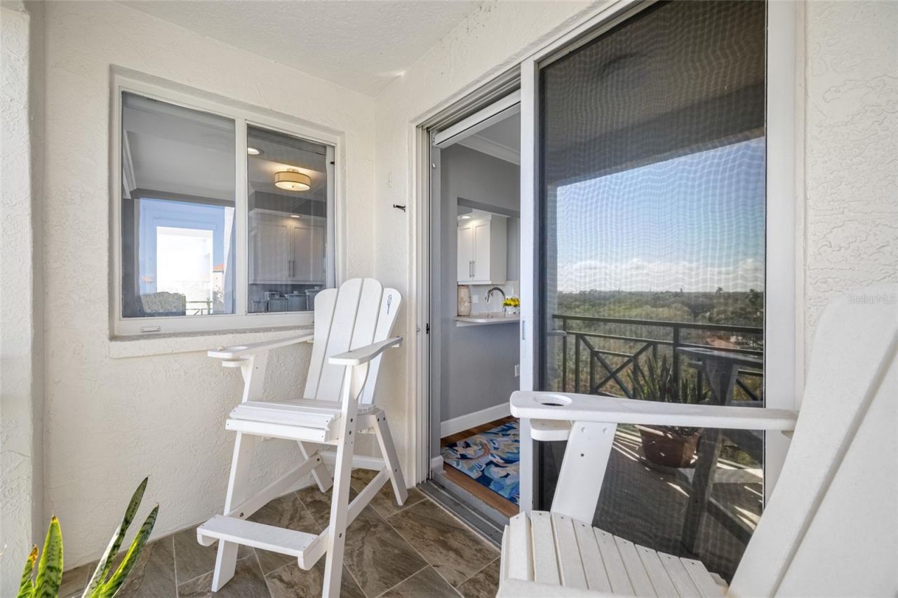 4750 Dolphin Cay Lane S, Unit 509, Saint Petersburg, FL 33711 Photo