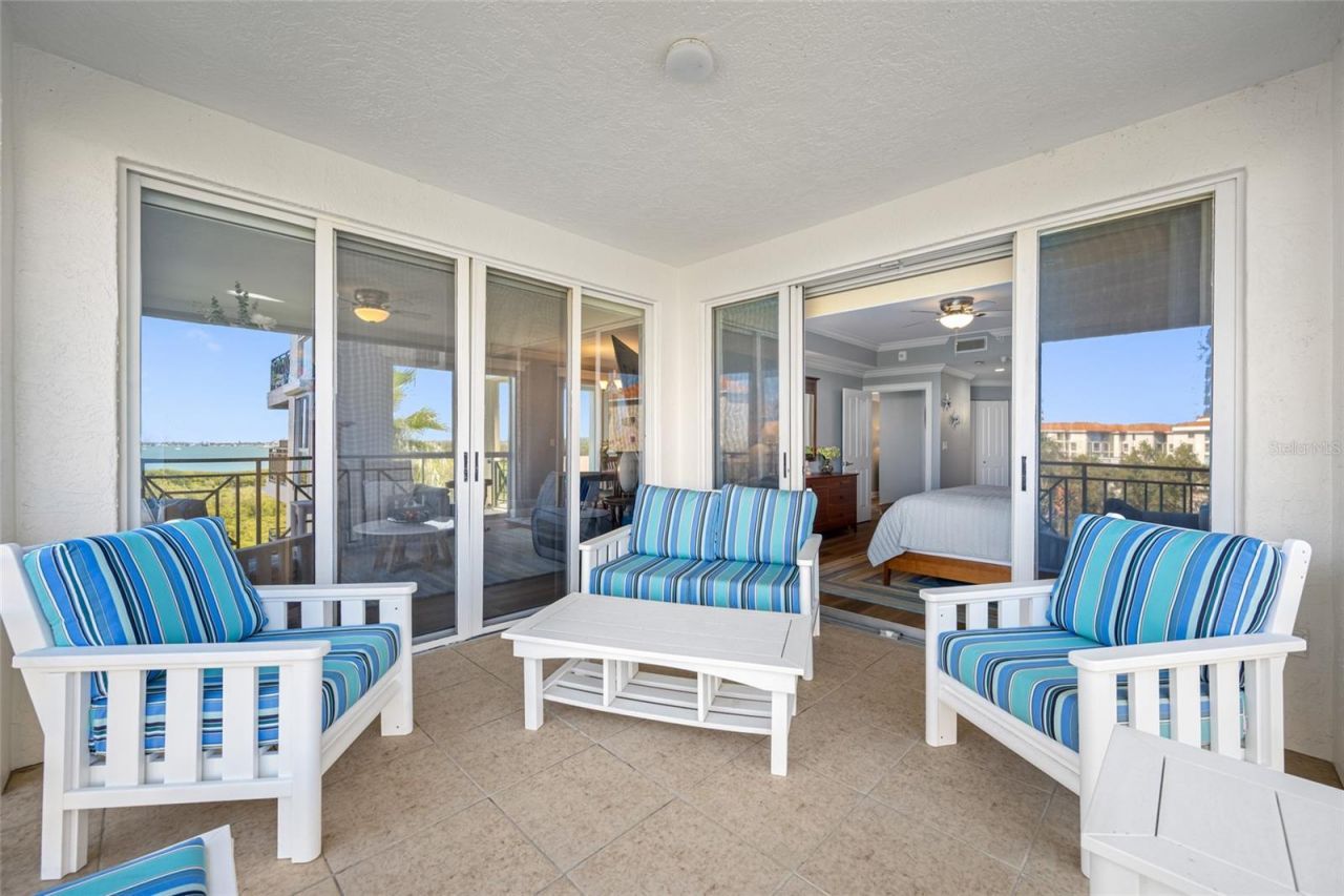4750 Dolphin Cay Lane S, Unit 509, Saint Petersburg, FL 33711 Photo