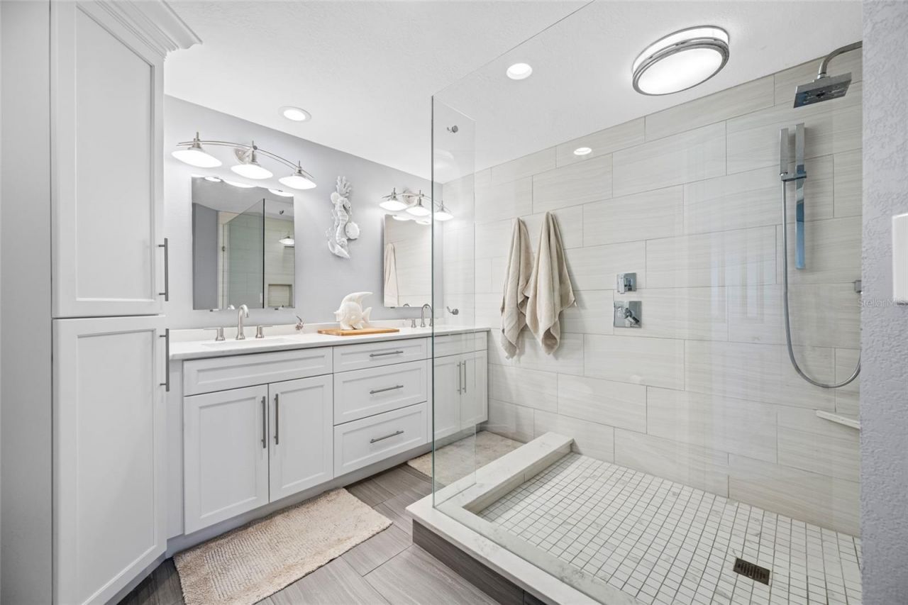 4750 Dolphin Cay Lane S, Unit 509, Saint Petersburg, FL 33711 Photo