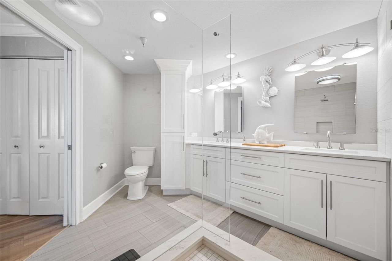 4750 Dolphin Cay Lane S, Unit 509, Saint Petersburg, FL 33711 Photo