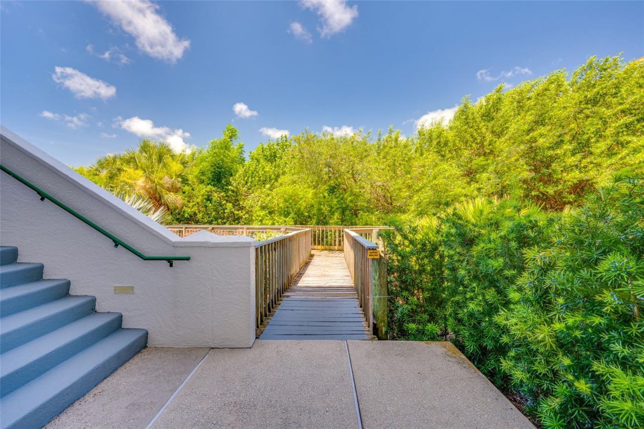 4750 Dolphin Cay Lane S, Unit 509, Saint Petersburg, FL 33711 Photo