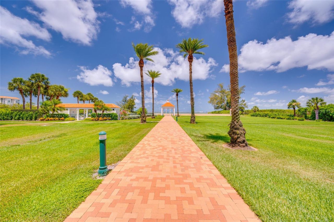 4750 Dolphin Cay Lane S, Unit 509, Saint Petersburg, FL 33711 Photo
