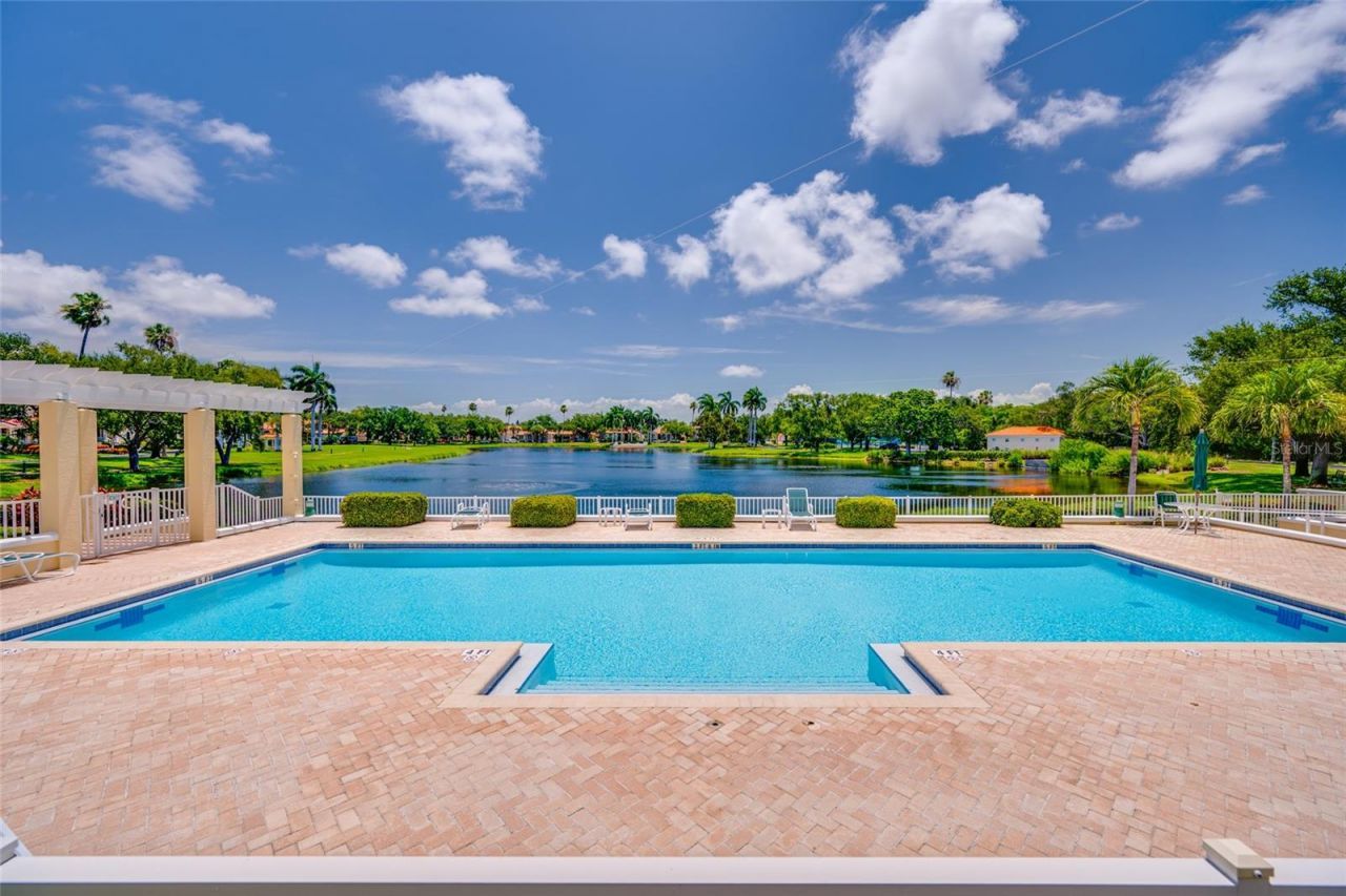 4750 Dolphin Cay Lane S, Unit 509, Saint Petersburg, FL 33711 Photo