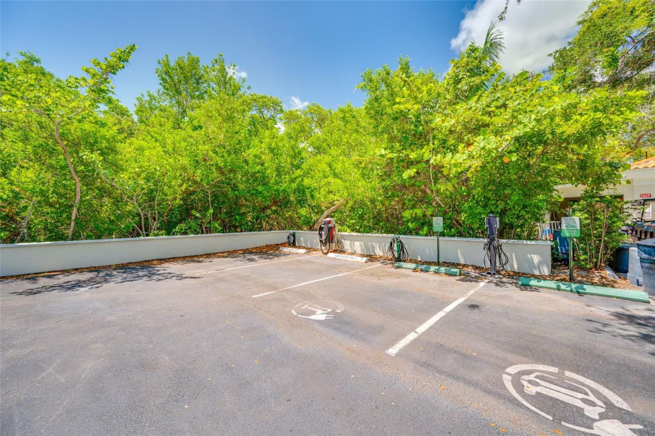 4750 Dolphin Cay Lane S, Unit 509, Saint Petersburg, FL 33711 Photo