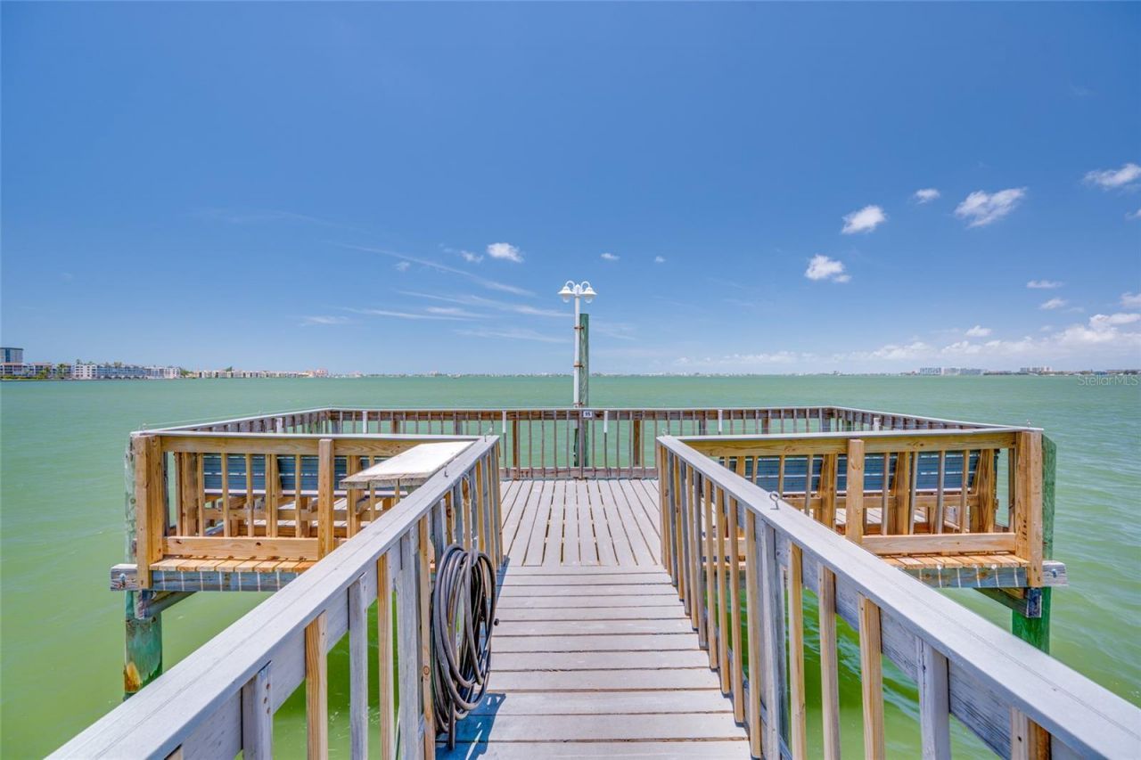 4750 Dolphin Cay Lane S, Unit 509, Saint Petersburg, FL 33711 Photo