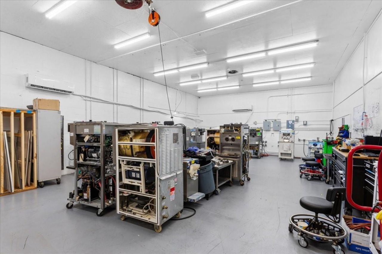 2300 NW 71st Place, Gainesville, FL 32653 Photo