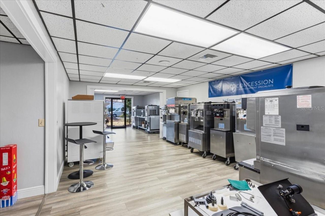 2300 NW 71st Place, Gainesville, FL 32653 Photo