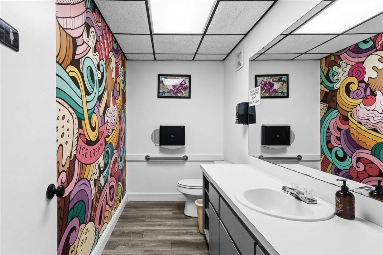 2300 NW 71st Place, Gainesville, FL 32653 Photo