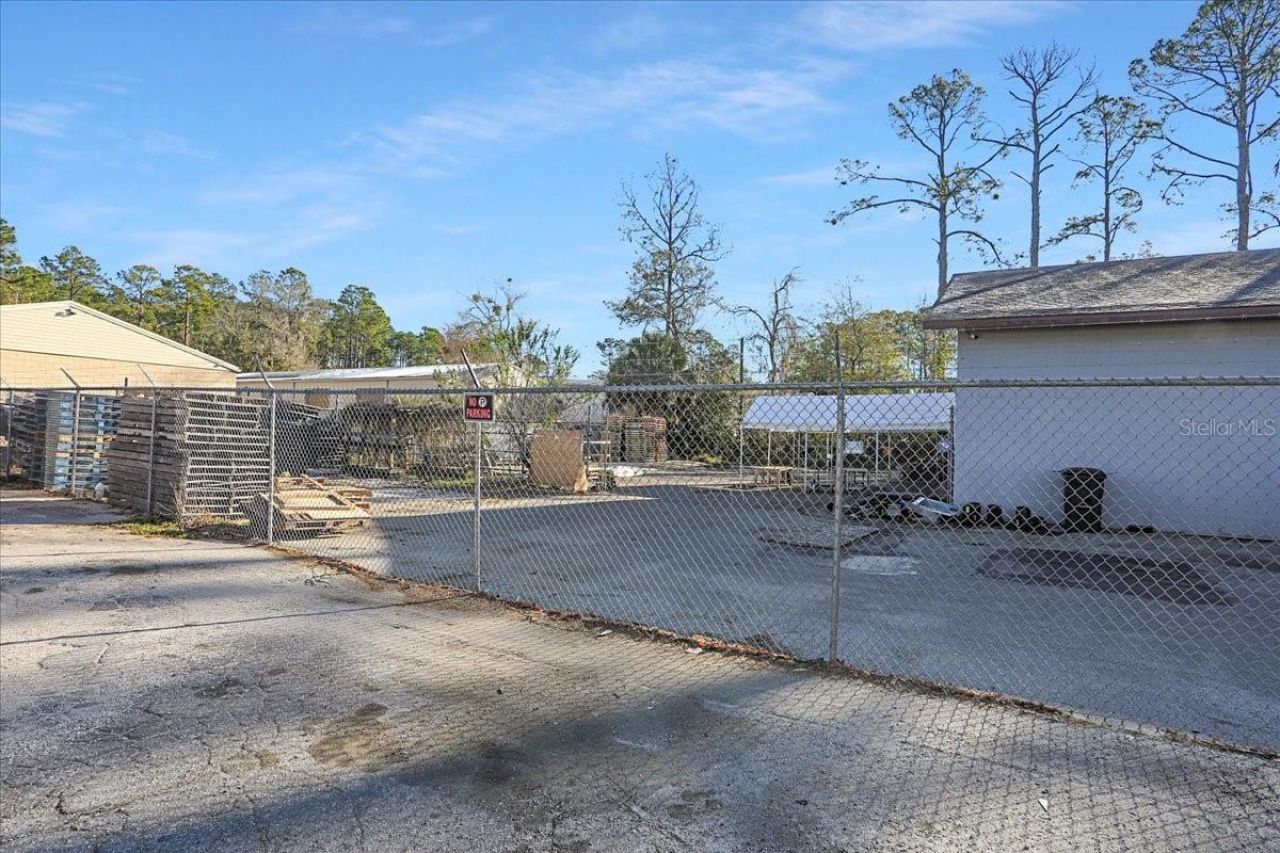 2300 NW 71st Place, Gainesville, FL 32653 Photo