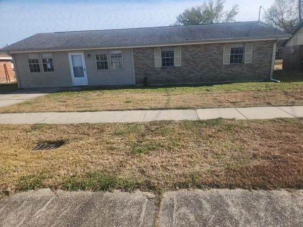303 BELLAIRE Drive , Houma, LA 70360