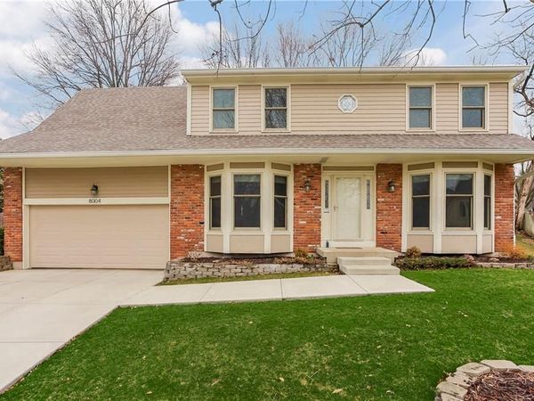 8004 Constance Street, Lenexa, KS 66215
