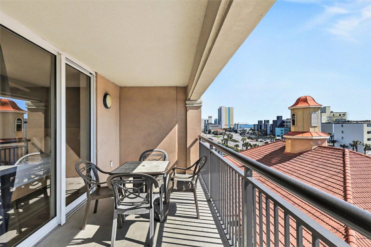 1819 N Ocean Blvd. Photo 28