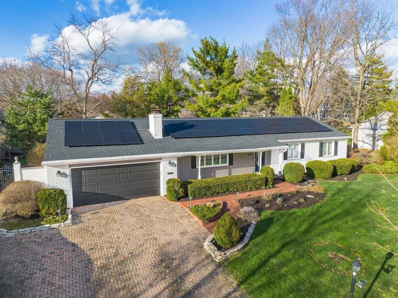 2200 Nayland Road, Columbus, OH 43220 Photo 1