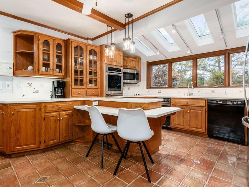 2200 Nayland Road, Columbus, OH 43220 Photo 14