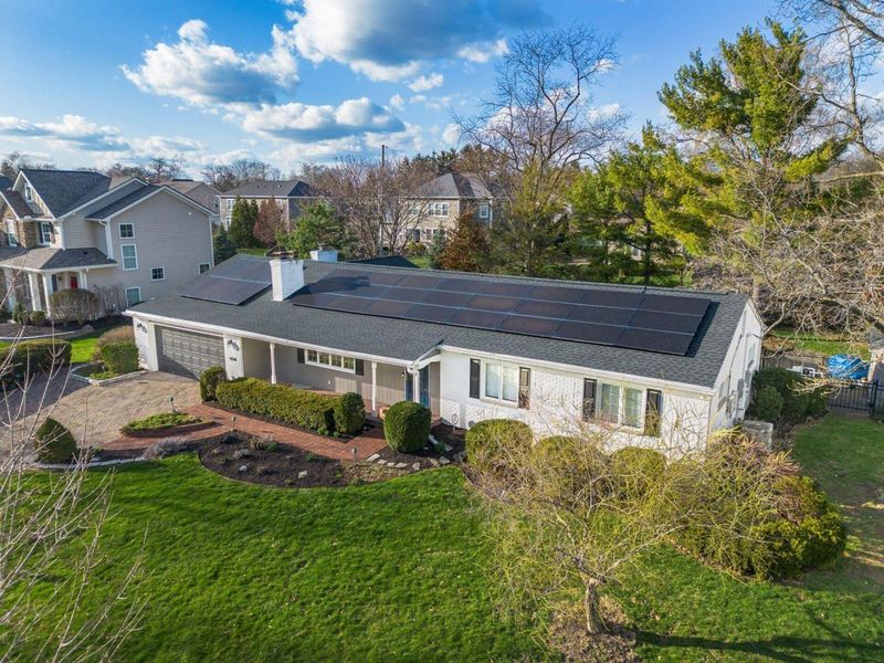 2200 Nayland Road, Columbus, OH 43220 Photo 2