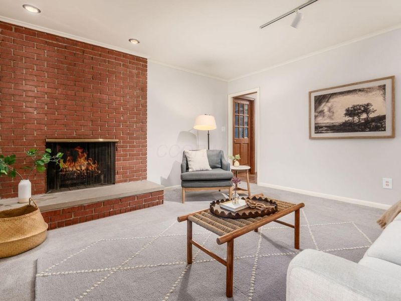 2200 Nayland Road, Columbus, OH 43220 Photo 3