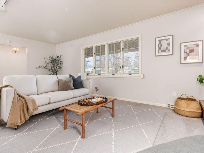 2200 Nayland Road, Columbus, OH 43220 Photo 6