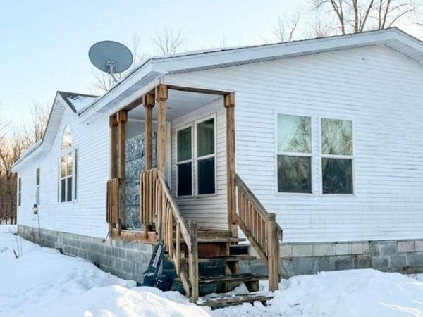 48270 Southfork Road, Hinckley, MN 55037