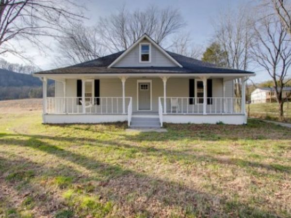 274 Club Springs Rd, Elmwood, TN 38560