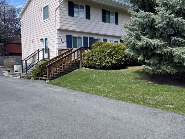 720 Barron Boulevard, Unit D, Grayslake, IL 60030