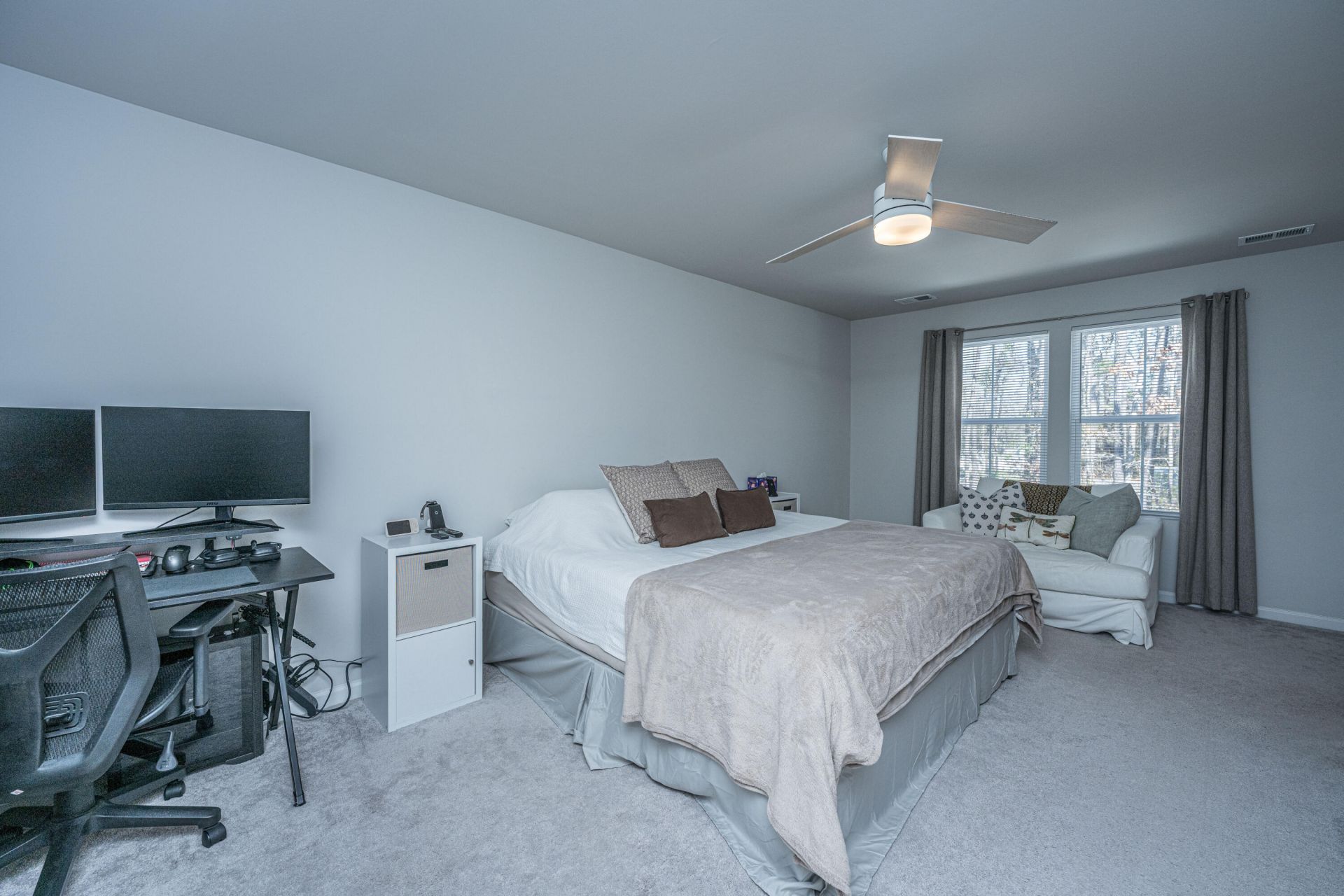 8016 Reagan Way Photo 16