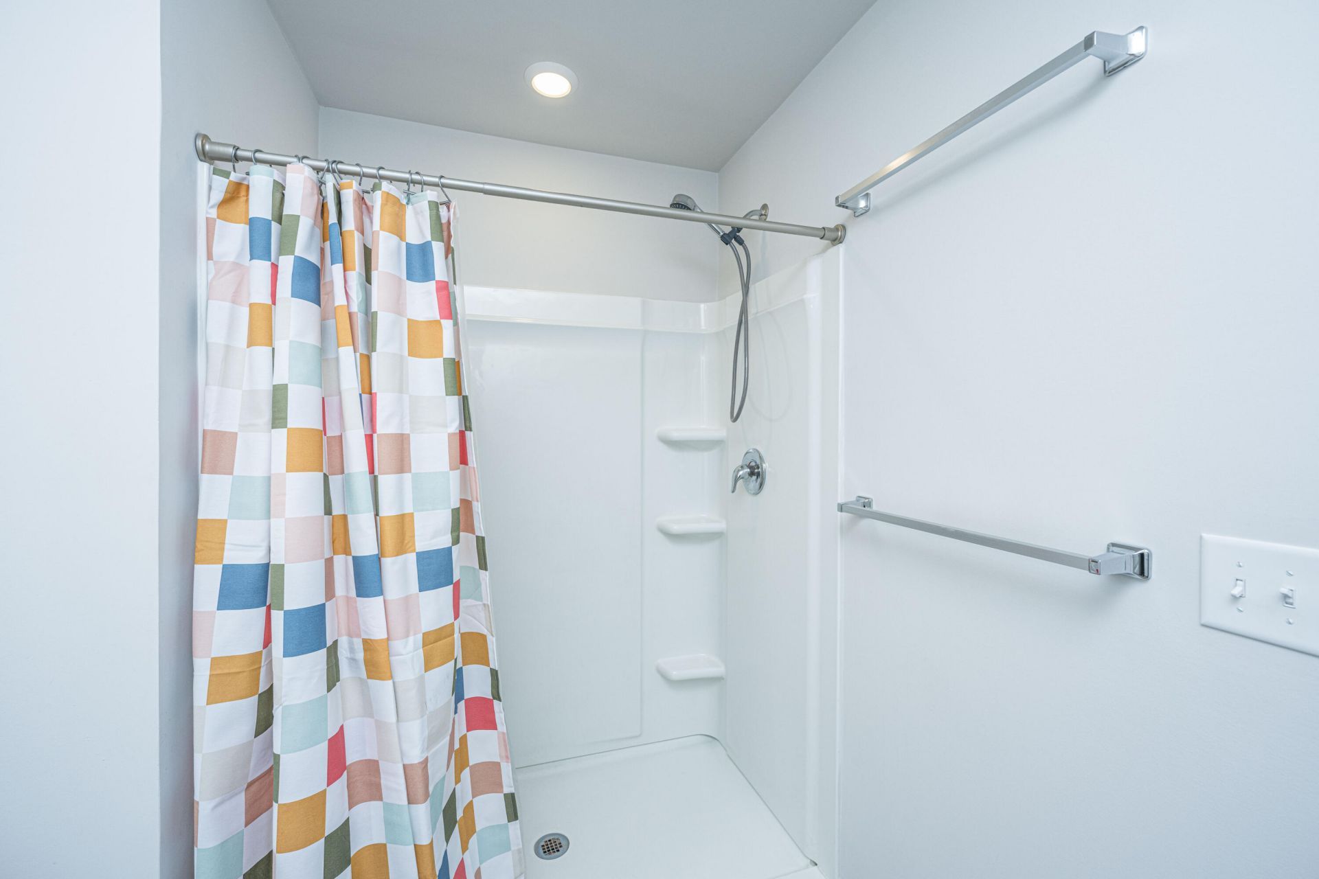 8016 Reagan Way Photo 18