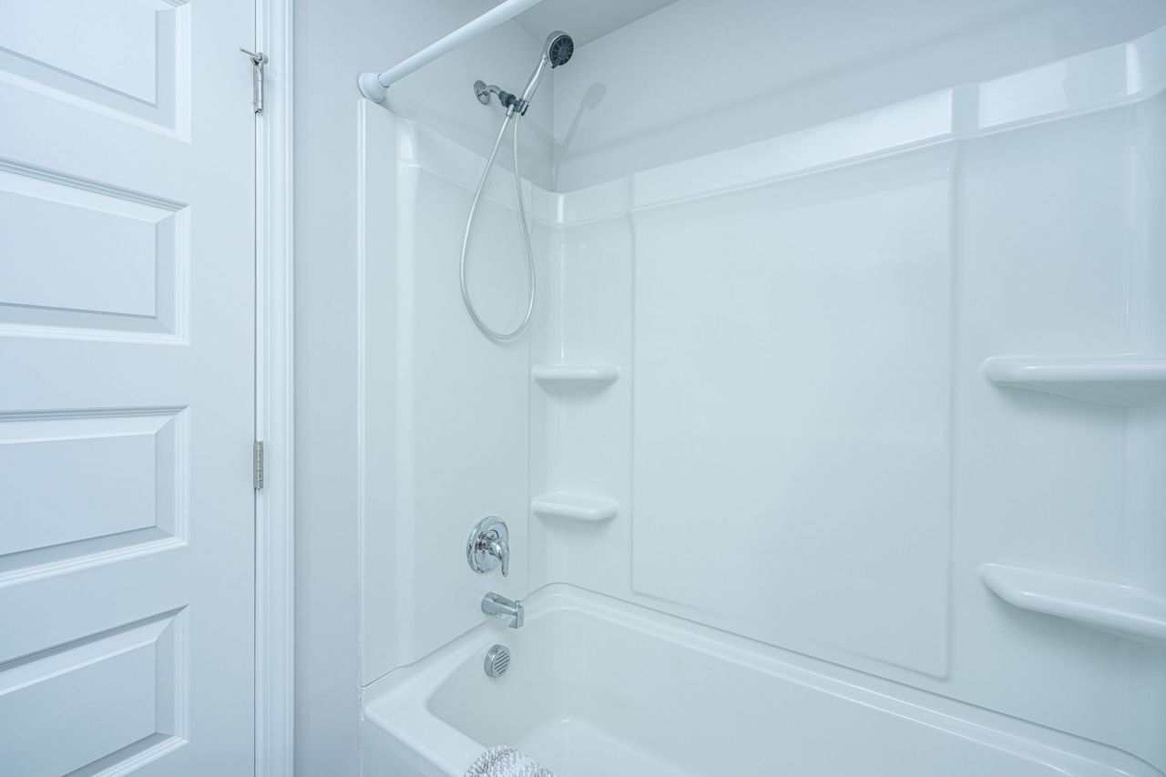 8016 Reagan Way Photo 24