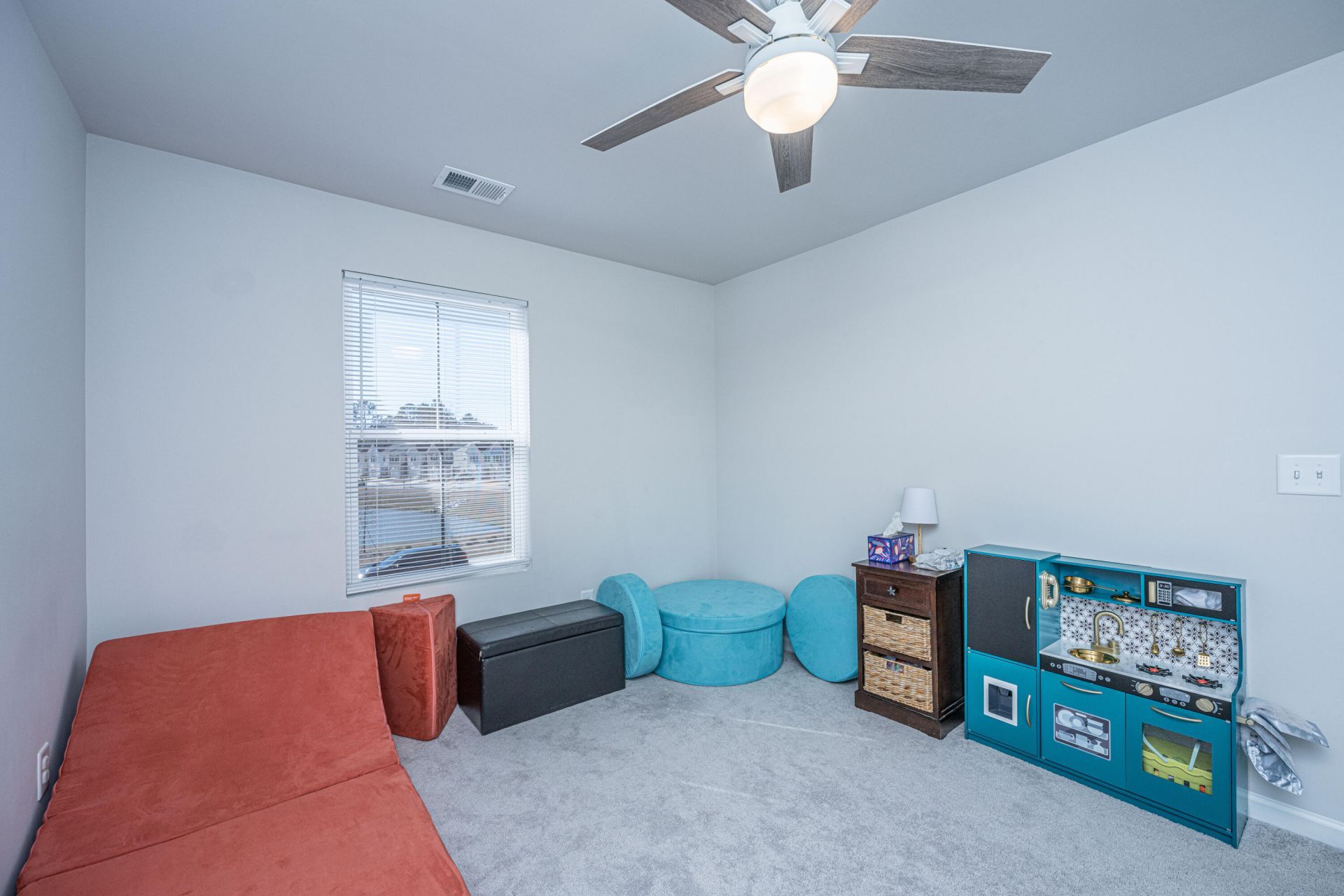 8016 Reagan Way Photo 26