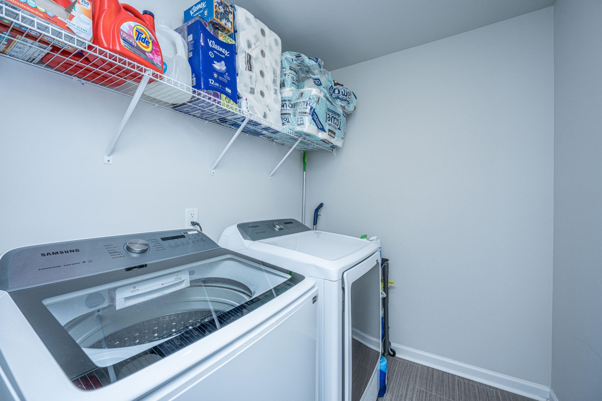 8016 Reagan Way Photo 28