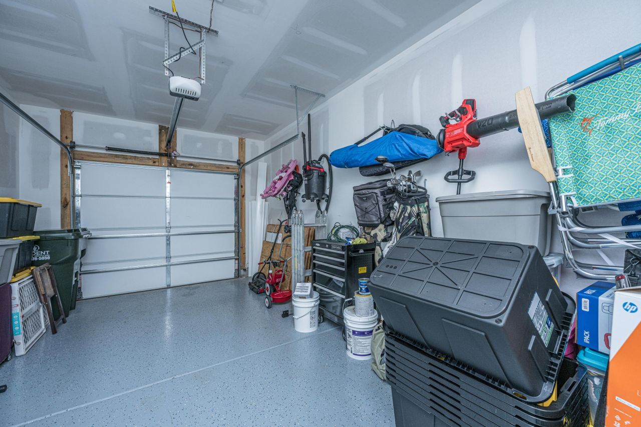 8016 Reagan Way Photo 28