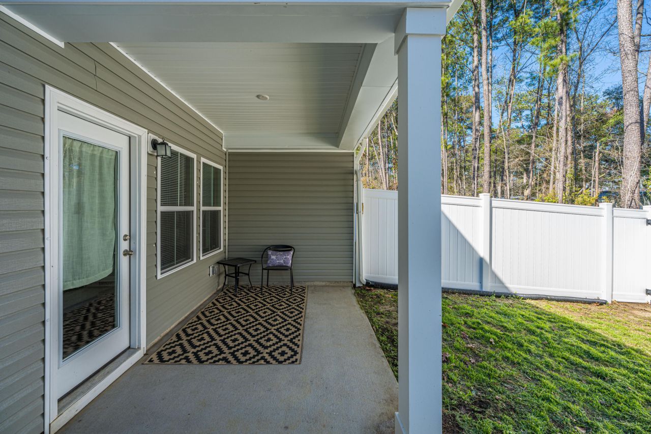 8016 Reagan Way Photo 29