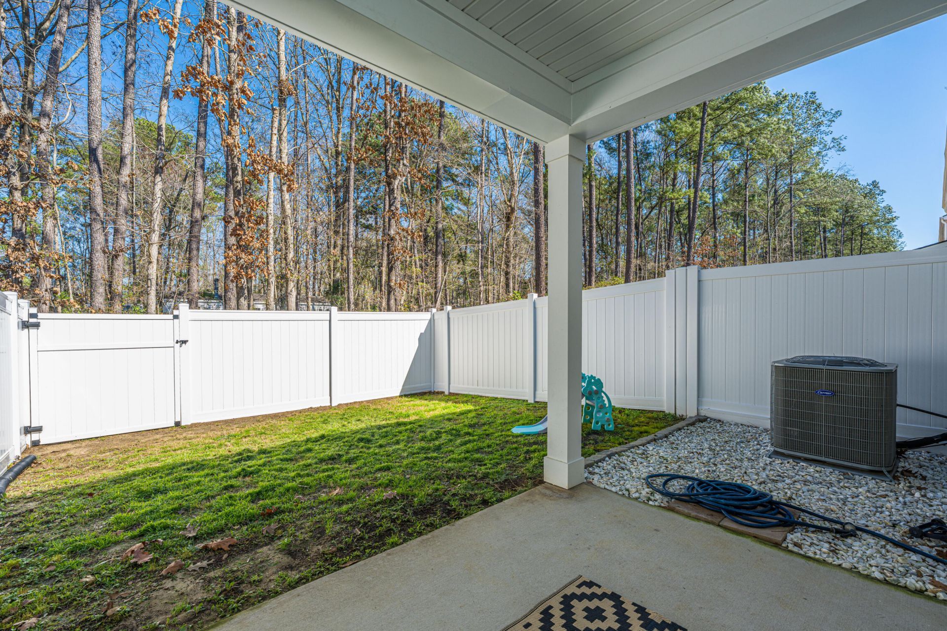 8016 Reagan Way Photo 31