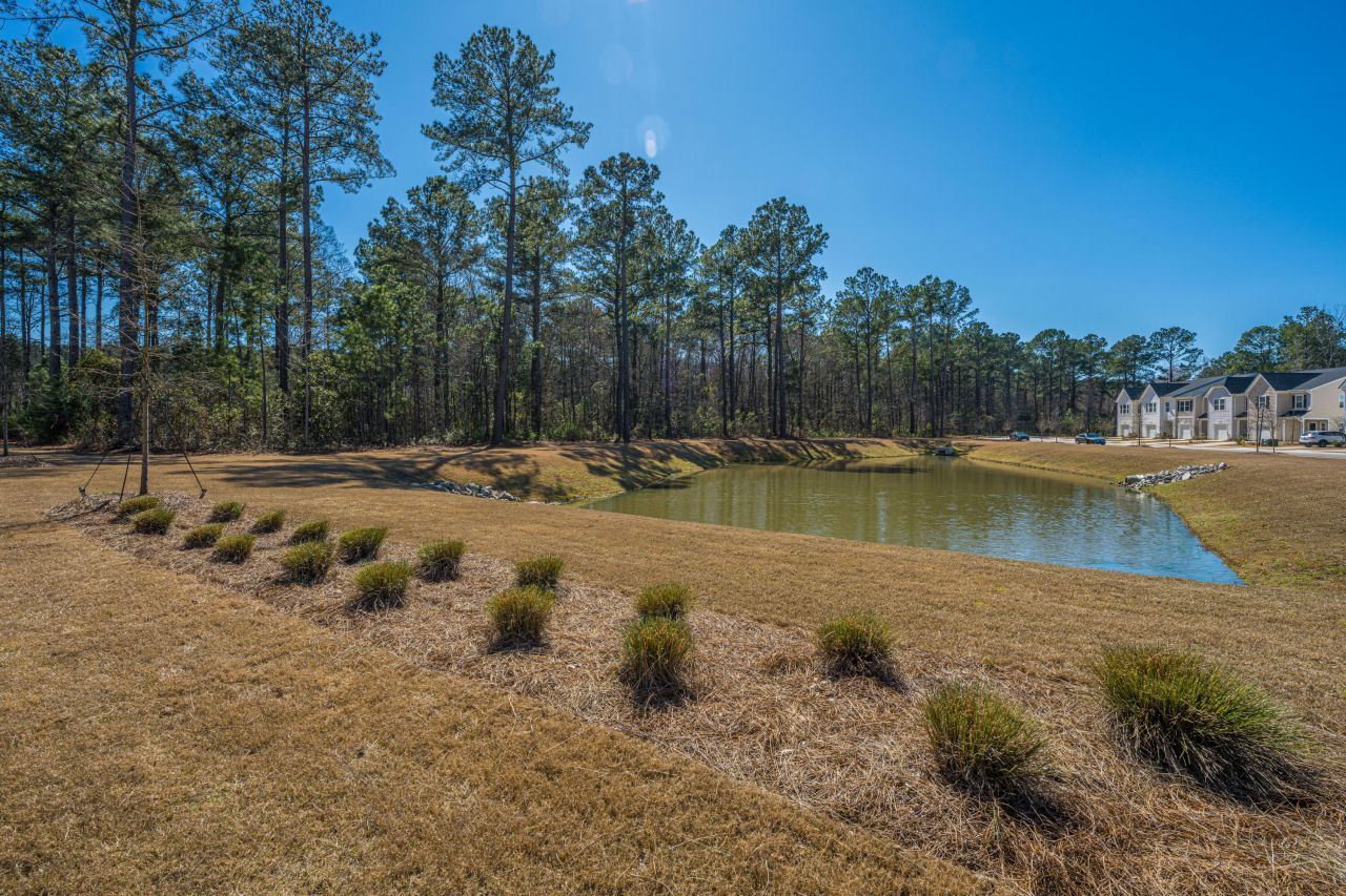 8016 Reagan Way Photo 32