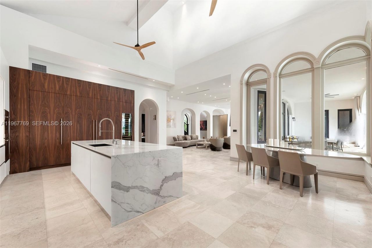 432 S Hibiscus Dr , Miami Beach, FL 33139 Photo