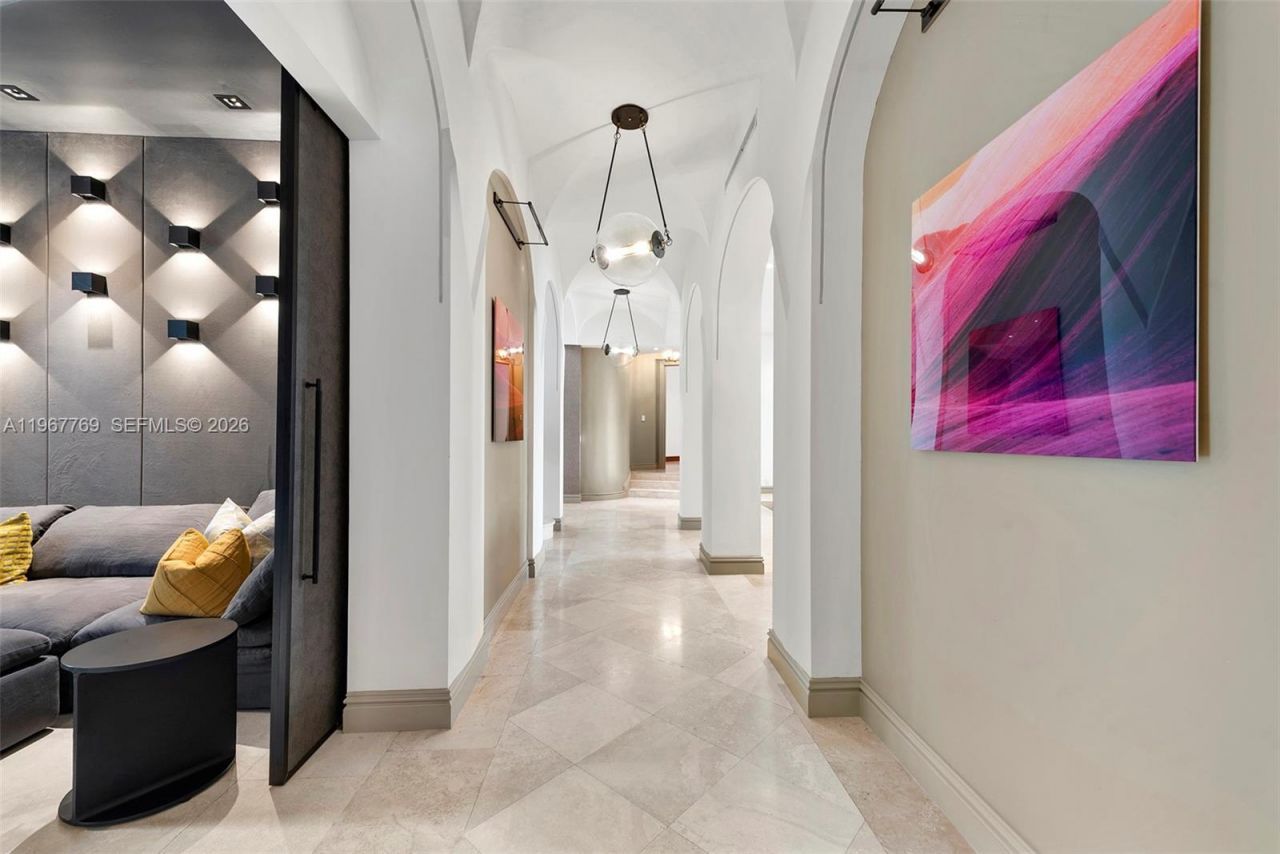 432 S Hibiscus Dr , Miami Beach, FL 33139 Photo