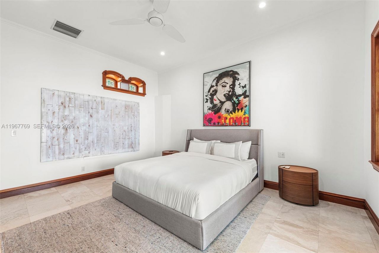 432 S Hibiscus Dr , Miami Beach, FL 33139 Photo