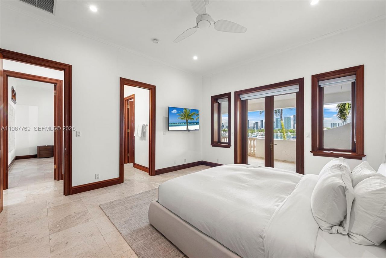 432 S Hibiscus Dr , Miami Beach, FL 33139 Photo