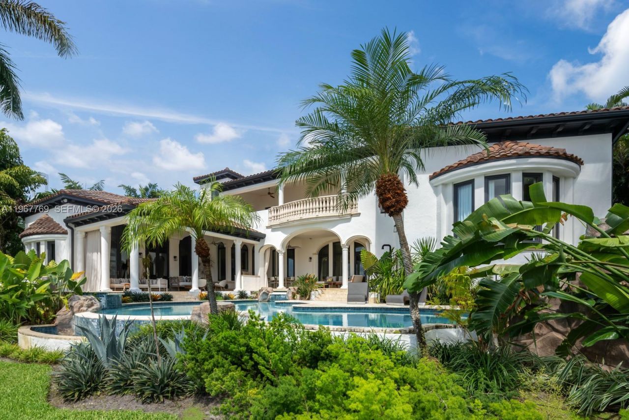 432 S Hibiscus Dr , Miami Beach, FL 33139 Photo