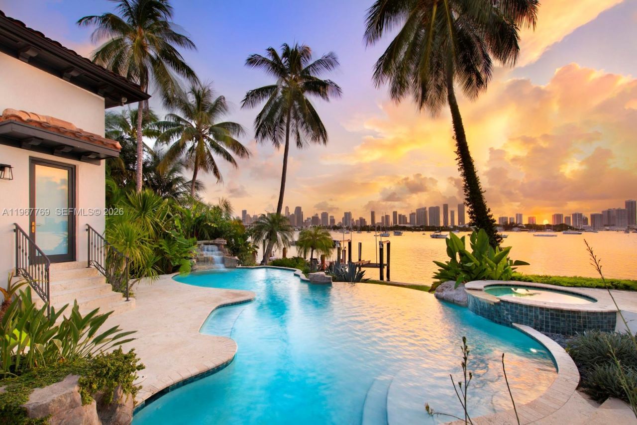 432 S Hibiscus Dr , Miami Beach, FL 33139 Photo