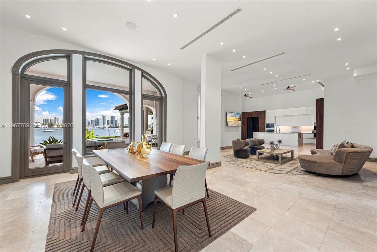 432 S Hibiscus Dr , Miami Beach, FL 33139 Photo